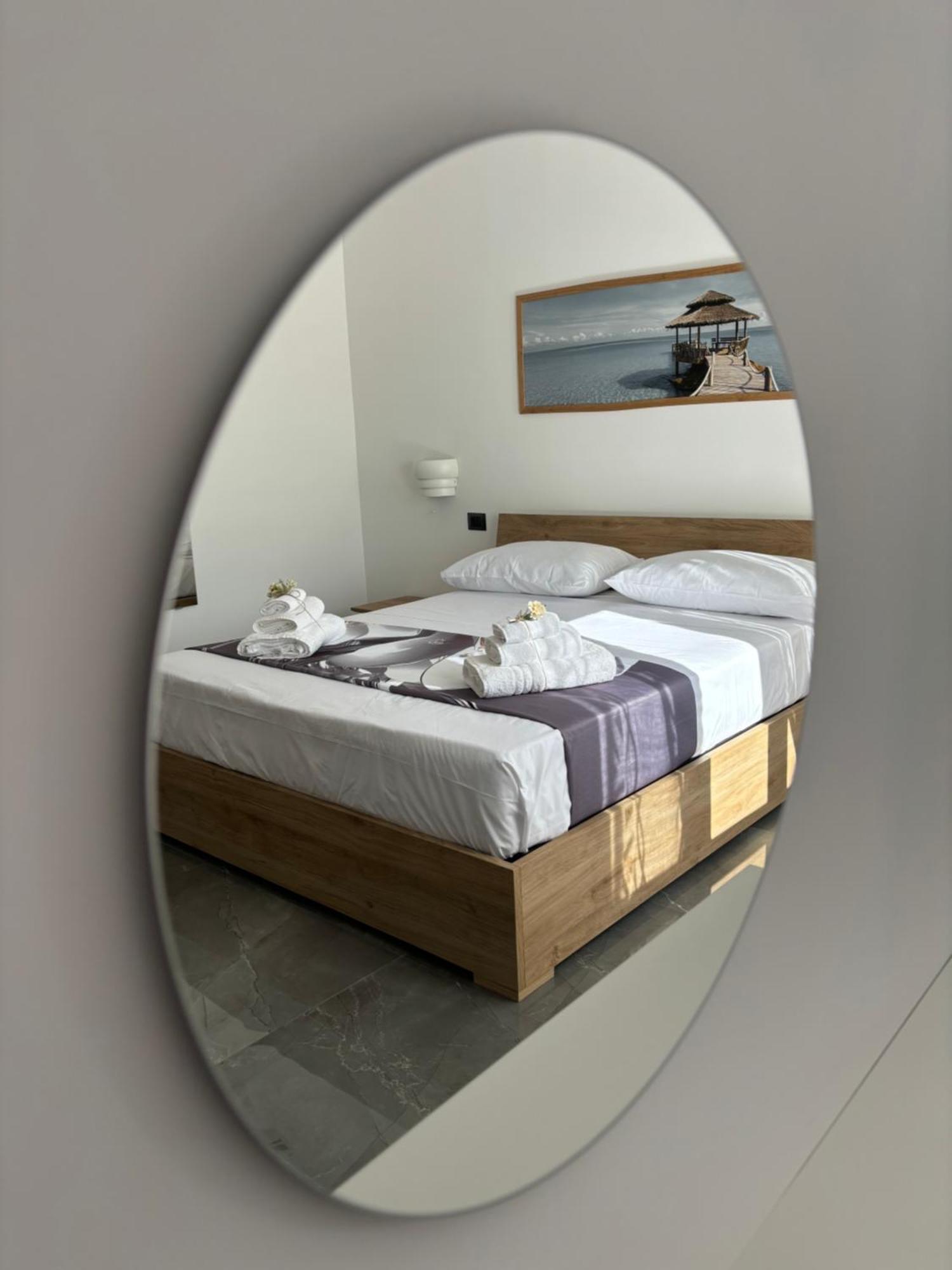 Louis Helen Apartment Неаполь Экстерьер фото