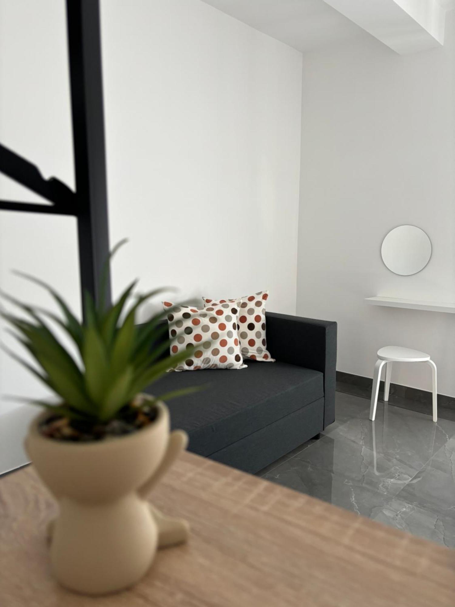 Louis Helen Apartment Неаполь Экстерьер фото