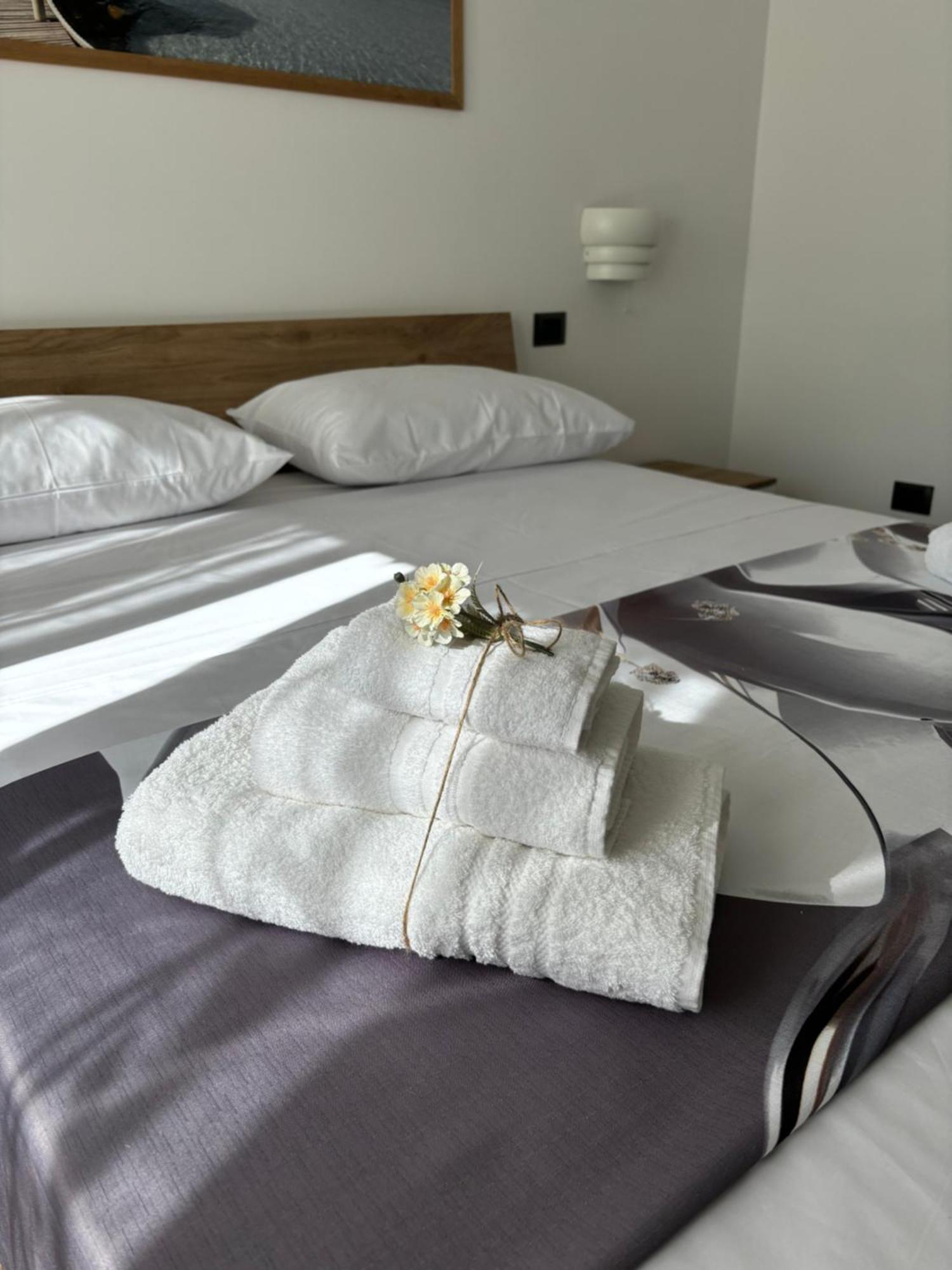 Louis Helen Apartment Неаполь Экстерьер фото