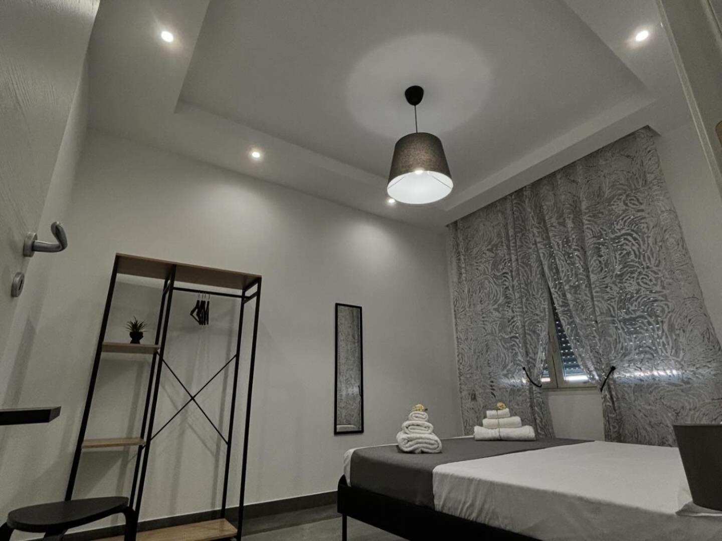 Louis Helen Apartment Неаполь Экстерьер фото