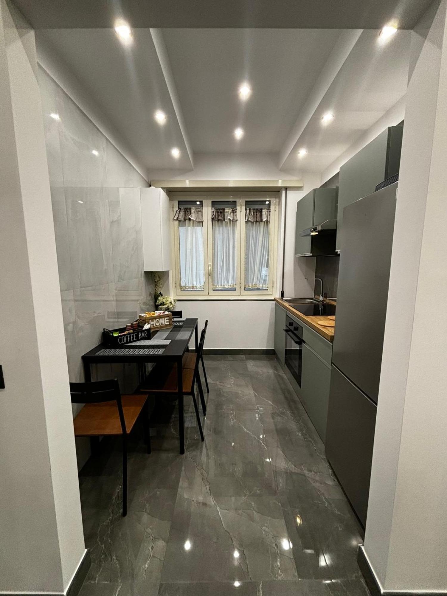 Louis Helen Apartment Неаполь Экстерьер фото