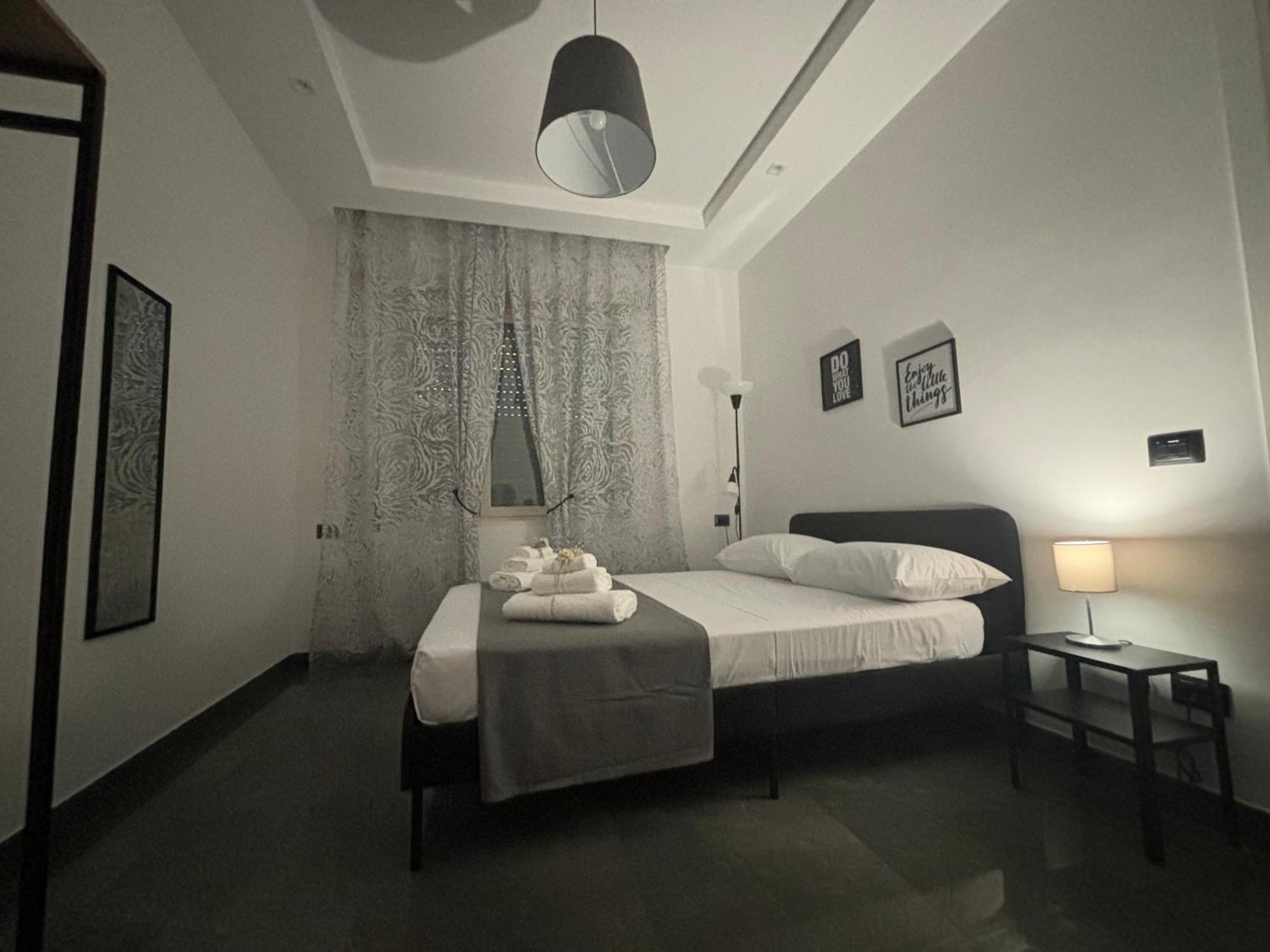 Louis Helen Apartment Неаполь Экстерьер фото