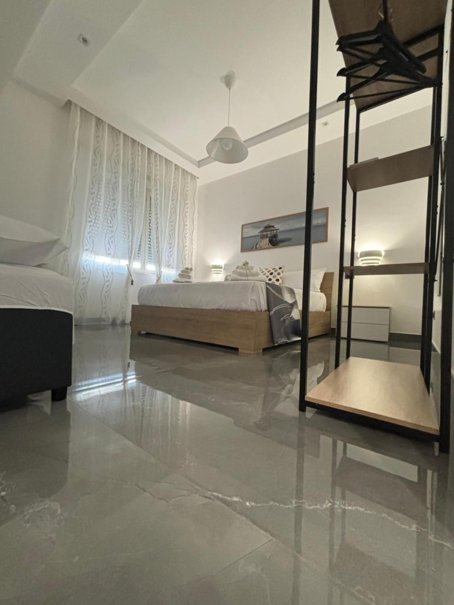 Louis Helen Apartment Неаполь Экстерьер фото