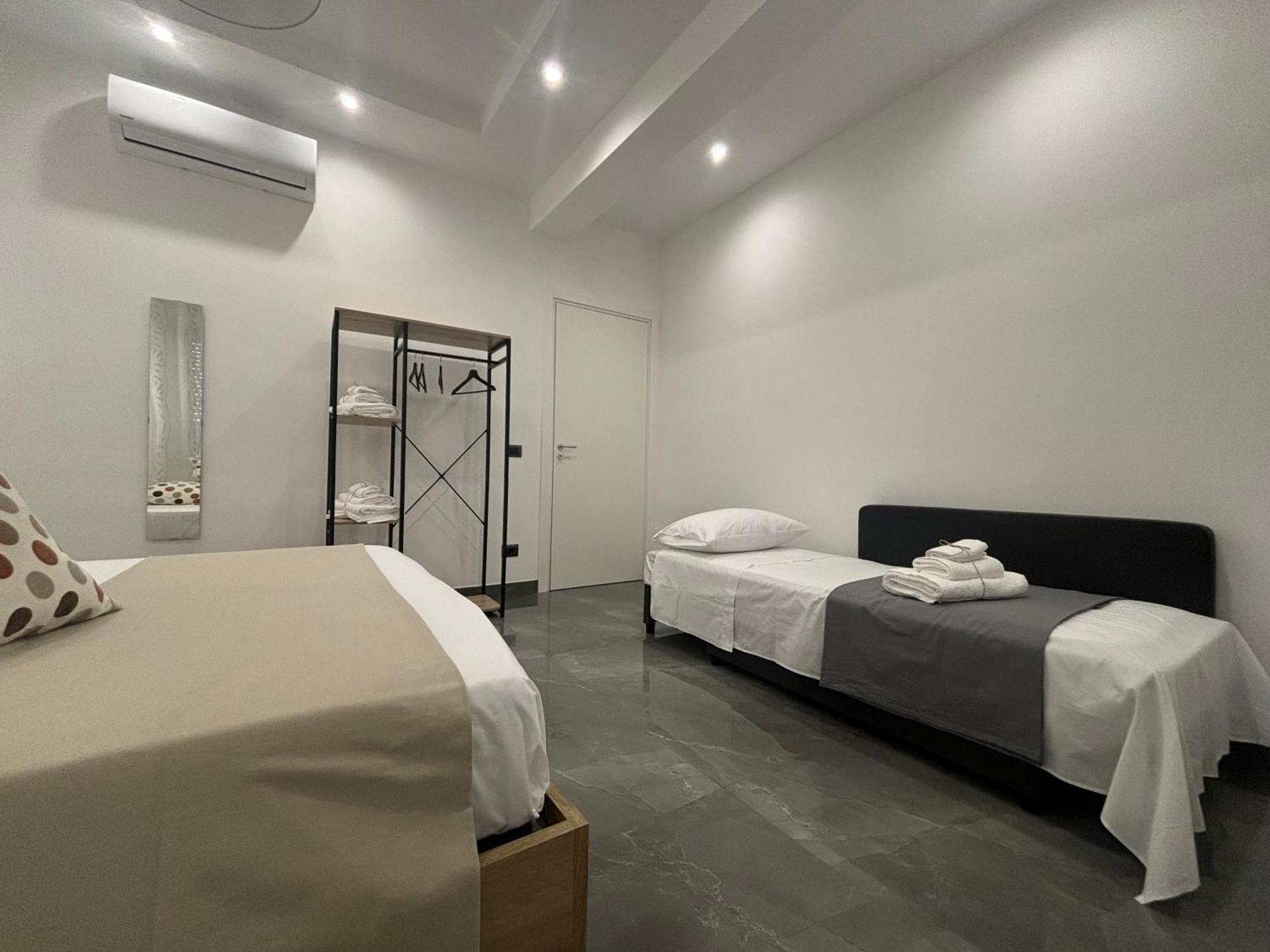 Louis Helen Apartment Неаполь Экстерьер фото